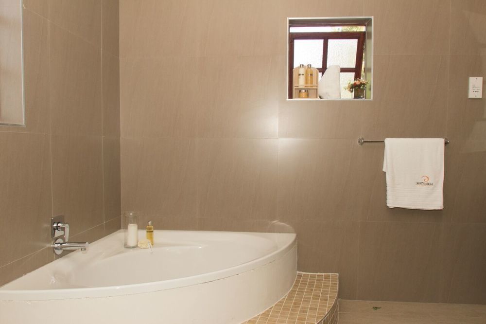 Motsamai Guest Lodge Bulawayo Bagian luar foto